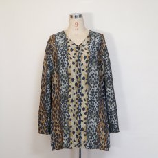 画像7: Felisia CUPRO LEOPARD PRINT V NECK BLOUSE (7)