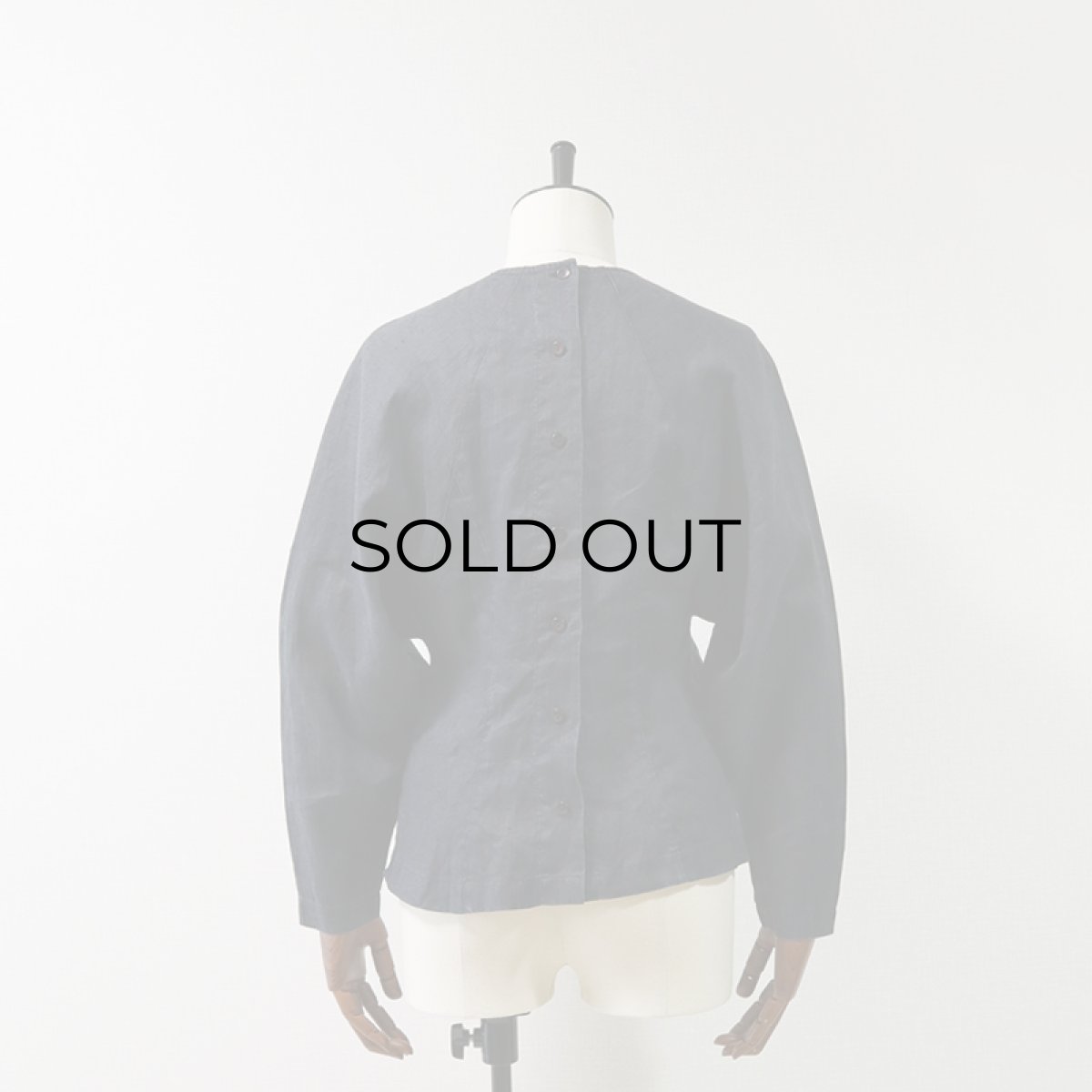 画像12: SALAH TAYLOR RAMIE DOLMAN SLEEVE BACK BUTTON BLOUSE (12)