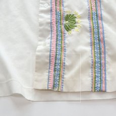 画像10: OLD VELOSO'S EMBROIDERED COLLARLESS BLOUSE (10)