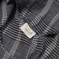 画像6: OLD UNKNOWN BRAND COTTON CHECK TUCK SLEEVE COLLARLESS BLOUSE (6)