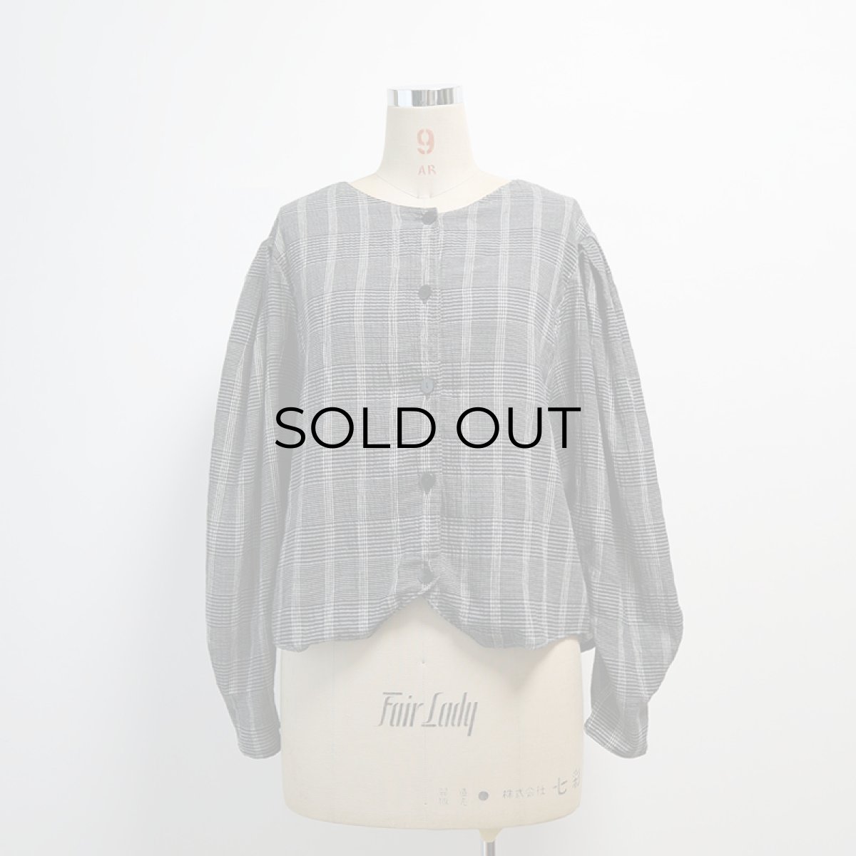 画像9: OLD UNKNOWN BRAND COTTON CHECK TUCK SLEEVE COLLARLESS BLOUSE (9)