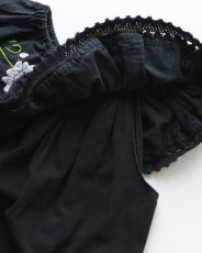 画像4: OLD UNKNOWN BRAND COTTON EMBROIDERED FRILL COLLAR N/S TOP (4)