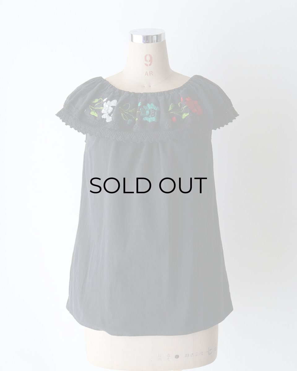 画像6: OLD UNKNOWN BRAND COTTON EMBROIDERED FRILL COLLAR N/S TOP (6)