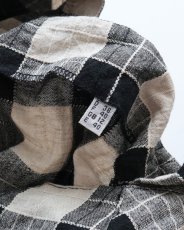 画像7: OLD UNKNOWN BRAND COTTON LINEN CHECK SQUARE FRILL NECK BLOUSE (7)