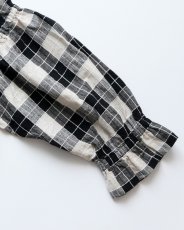 画像6: OLD UNKNOWN BRAND COTTON LINEN CHECK SQUARE FRILL NECK BLOUSE (6)