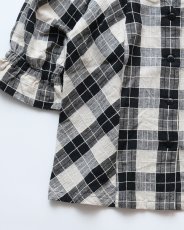 画像4: OLD UNKNOWN BRAND COTTON LINEN CHECK SQUARE FRILL NECK BLOUSE (4)