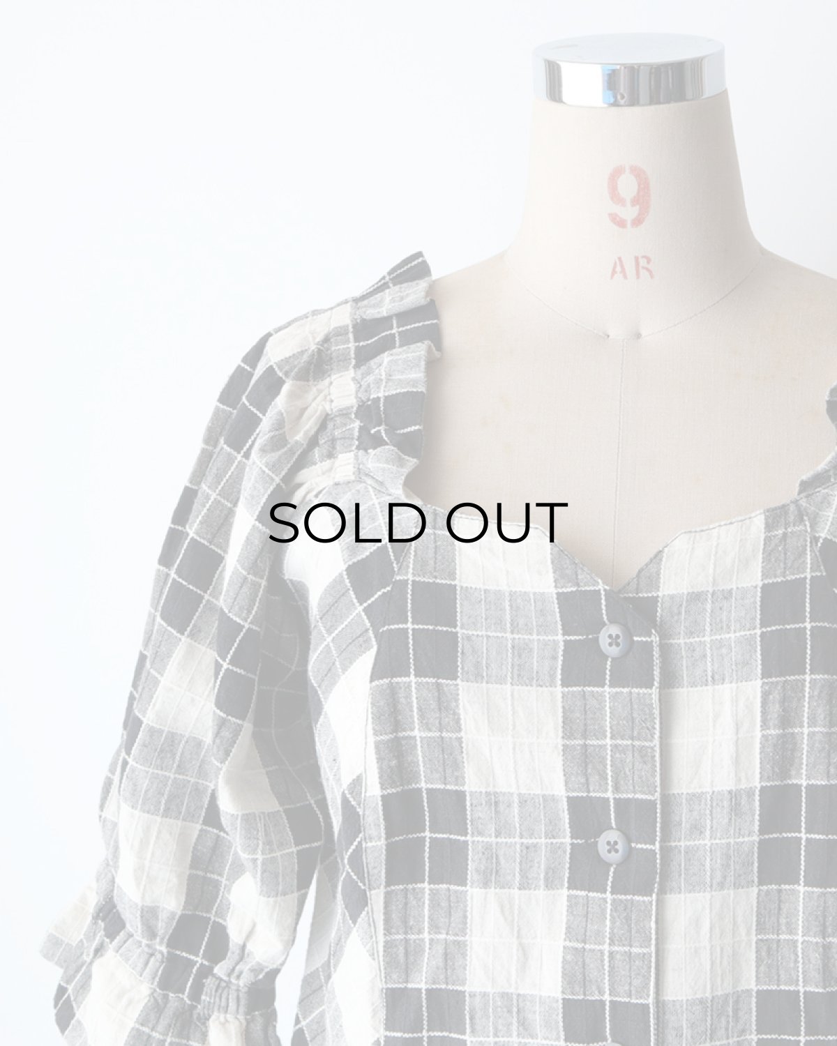 画像8: OLD UNKNOWN BRAND COTTON LINEN CHECK SQUARE FRILL NECK BLOUSE (8)