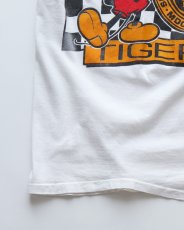 画像4: 90's Jostens COTTON "MICKEY" PRINT S/S TEE "UNIVERSITY Missouri" "MADE IN USA" (4)