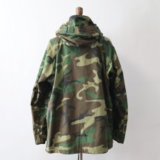 画像4: 90's US ARMY GORE-TEX WOODLAND CAMOUFLAGE COLD WEATHER PARKA 【SIZE : LARGE-REGULAR】 (4)