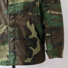 画像7: 90's US ARMY GORE-TEX WOODLAND CAMOUFLAGE COLD WEATHER PARKA 【SIZE : LARGE-REGULAR】 (7)