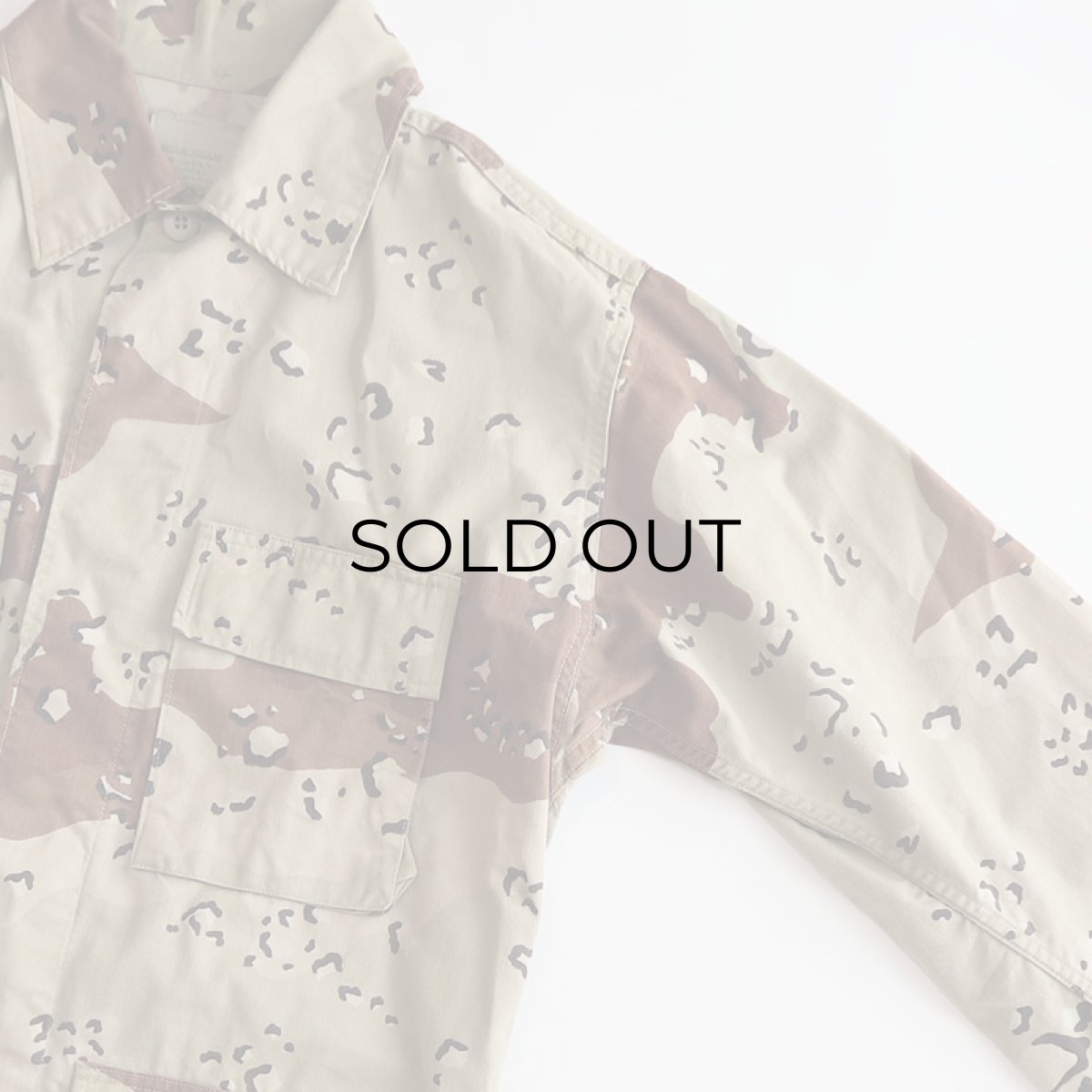 画像4: 〜90's US ARMY COTTON NYLON DESERT CAMOUFLAGE COMBAT JACKET【SIZE : MEDIUM-REGULAR】 (4)