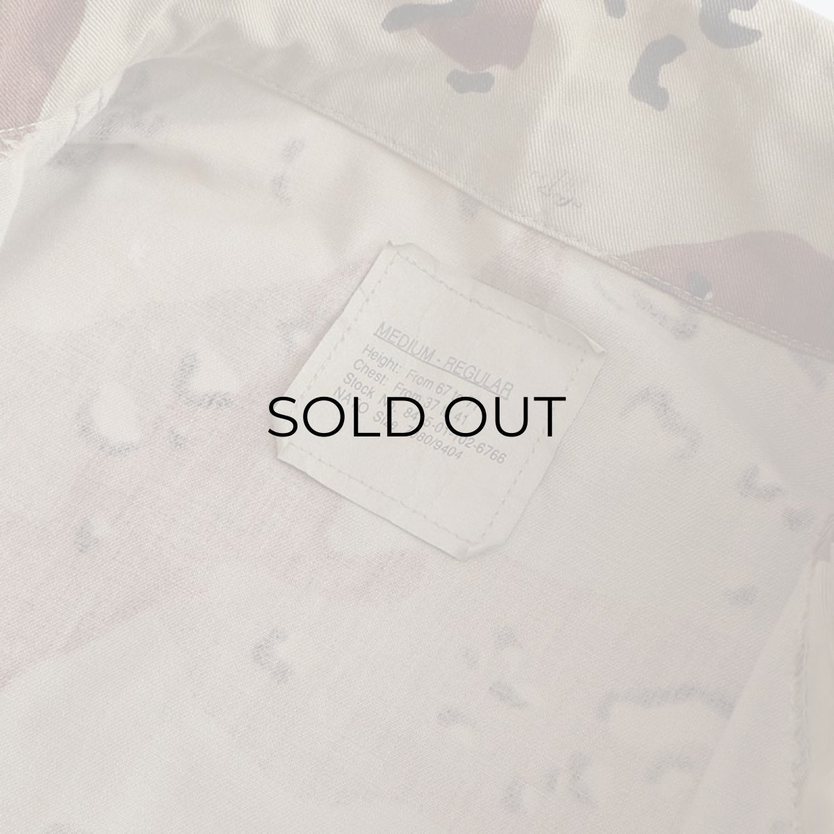 画像7: 〜90's US ARMY COTTON NYLON DESERT CAMOUFLAGE COMBAT JACKET【SIZE : MEDIUM-REGULAR】 (7)