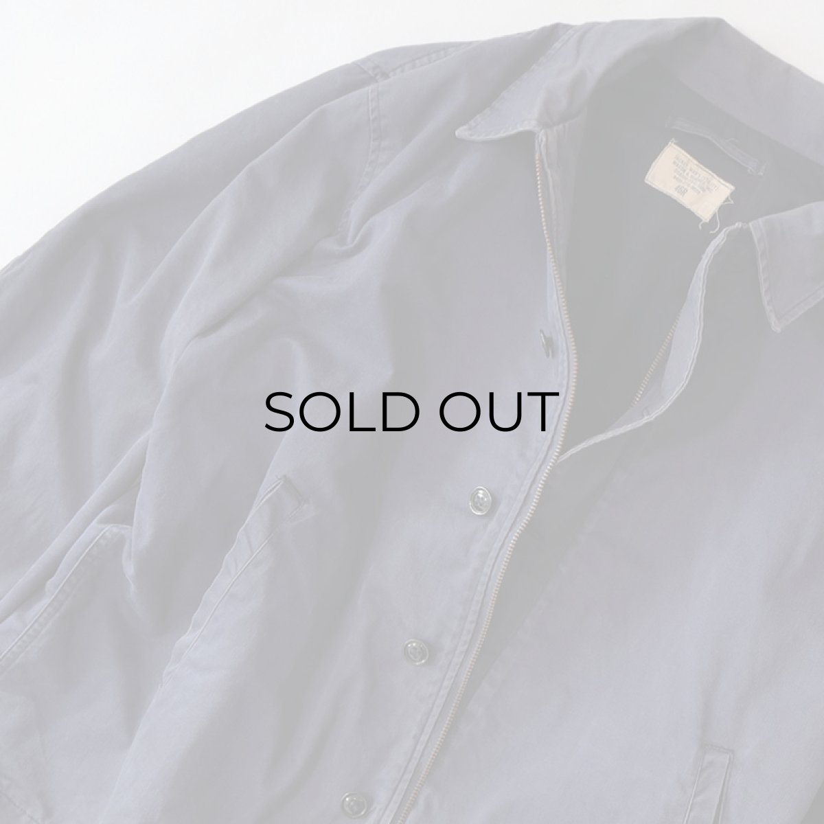 画像4: 70's US NAVY COTTON SATEEN UTILITY JACKET 【Size : 46R】 (4)