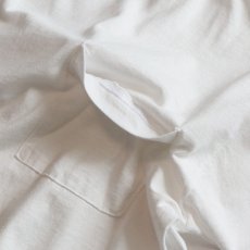 画像7: 80's FRUIT OF THE LOOM WHITE COTTON S/S POCKET TEE "MADE IN USA" (7)