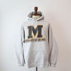 画像2: 90's TNT by TRAU & LOEVNER PRINT SWEAT PULLOVER PARKA "UNIVERSITY OF MICHIGAN" (2)