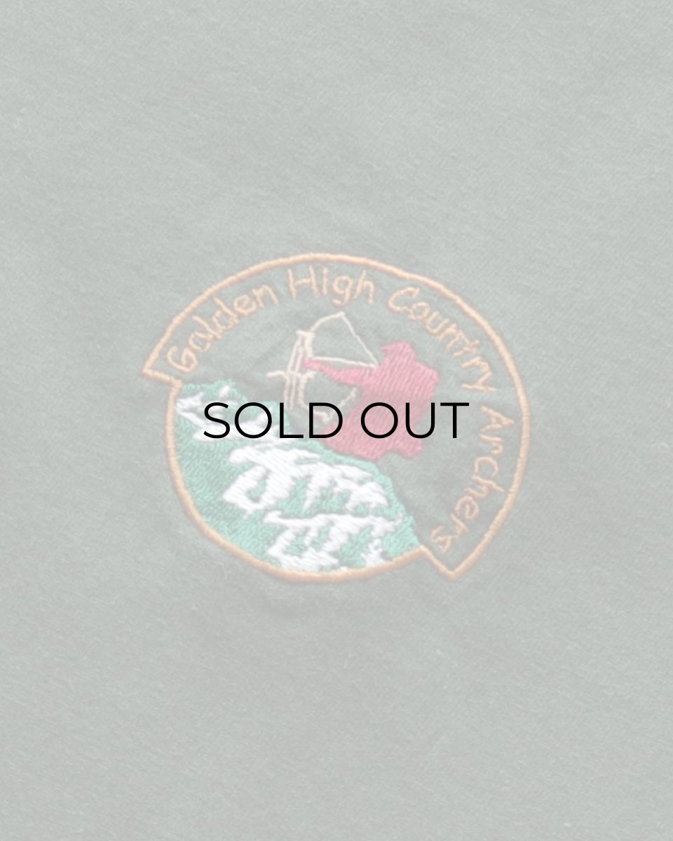 画像5: 00's GILDAN COTTON EMBROIDERED S/S TEE "Golden High Country Archers" (5)