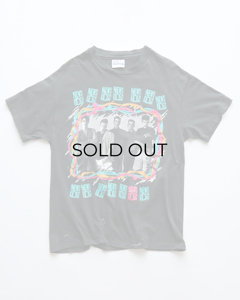 画像1: 80's Hanes COTTON W-PRINT S/S ARTIST TEE "NEW KIDS ON THE BLOCK" "MADE IN USA" (1)