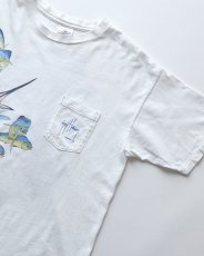 画像4: 〜90's TSF SPORTSWEAR COTTON W-PRINT S/S POCKET TEE "Guy Harvey" "MADE IN USA" (4)