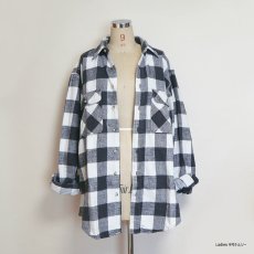 画像9: 〜90's ST. JOHN'S BAY COTTON BLOCK CHECK HEAVY FLANNEL SHIRT (9)