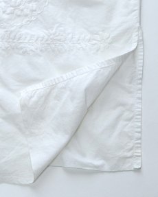画像6: OLD UNKNOWN BRAND WHITE COTTON EMBROIDERED MEXICAN DRESS (6)