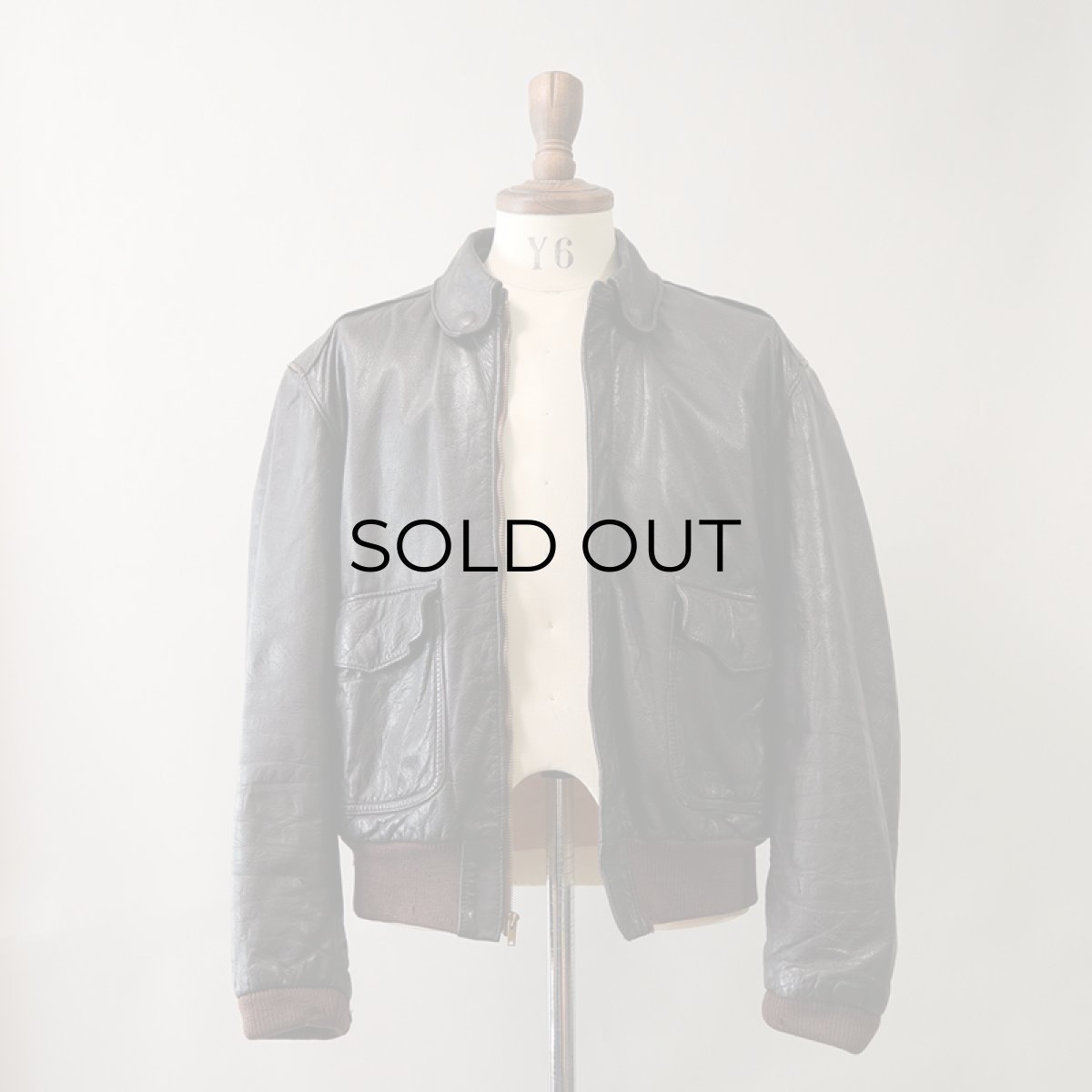 画像15: 80's UNKNOWN BRAND LEATHER A-2 style ZIP JACKET (15)