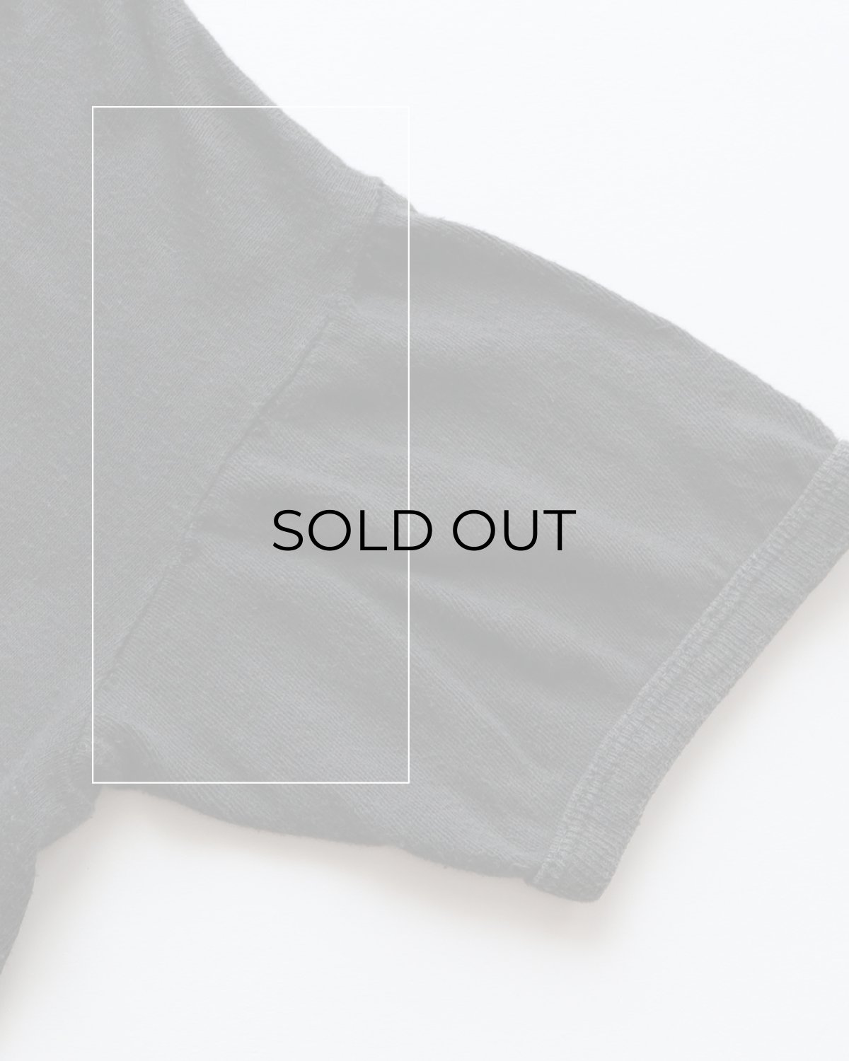 画像12: 70's-80's UNKNOWN BRAND PAKISTAN COTTON "PINK FLOYD" W-PRINT S/S BAND TEE "THE WALL IN CONCERT" (12)