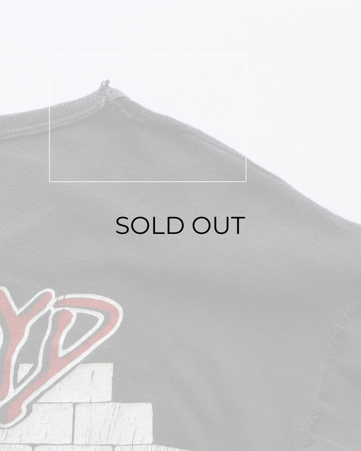 画像14: 70's-80's UNKNOWN BRAND PAKISTAN COTTON "PINK FLOYD" W-PRINT S/S BAND TEE "THE WALL IN CONCERT" (14)