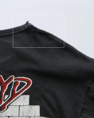 画像14: 70's-80's UNKNOWN BRAND PAKISTAN COTTON "PINK FLOYD" W-PRINT S/S BAND TEE "THE WALL IN CONCERT" (14)