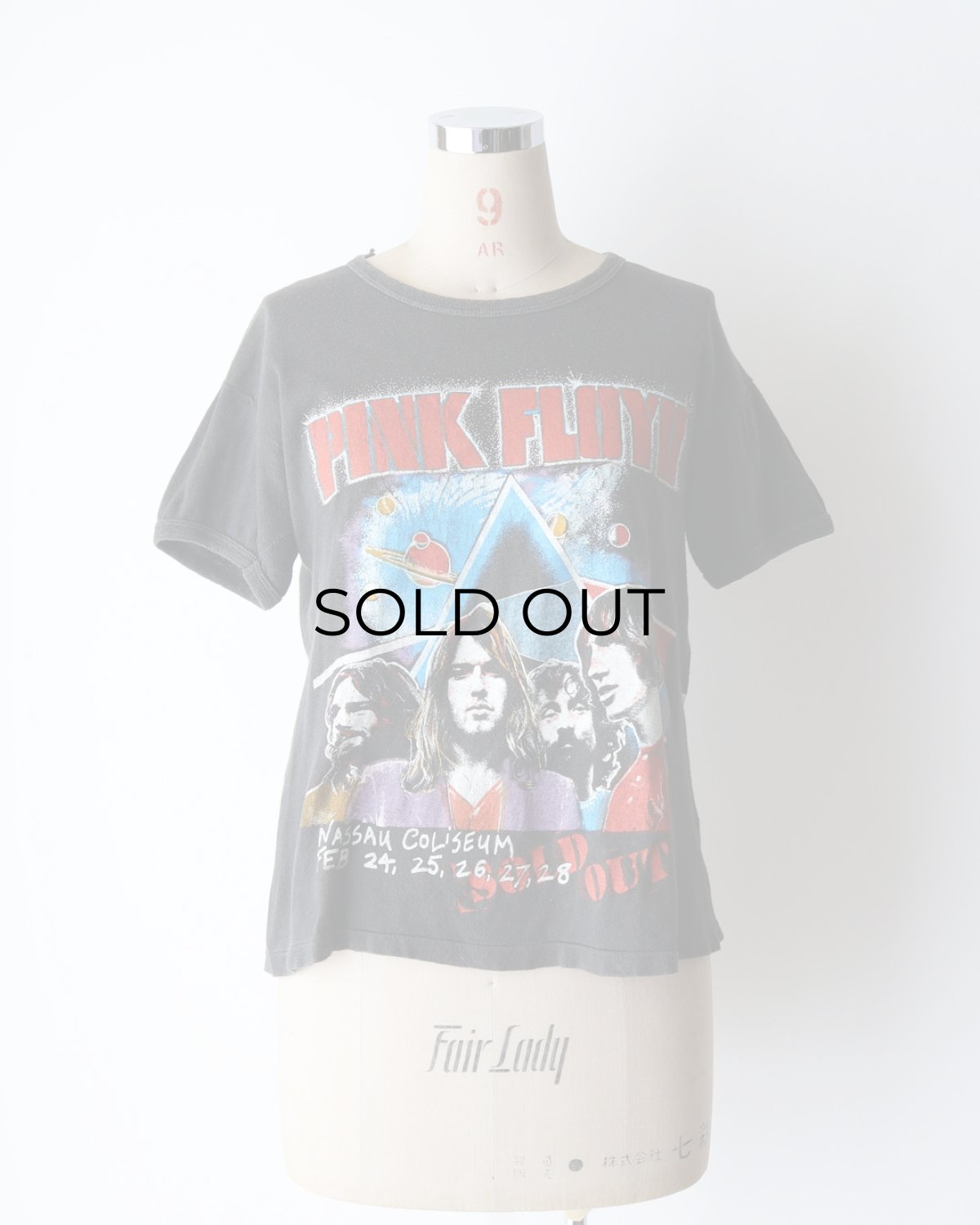 画像15: 70's-80's UNKNOWN BRAND PAKISTAN COTTON "PINK FLOYD" W-PRINT S/S BAND TEE "THE WALL IN CONCERT" (15)