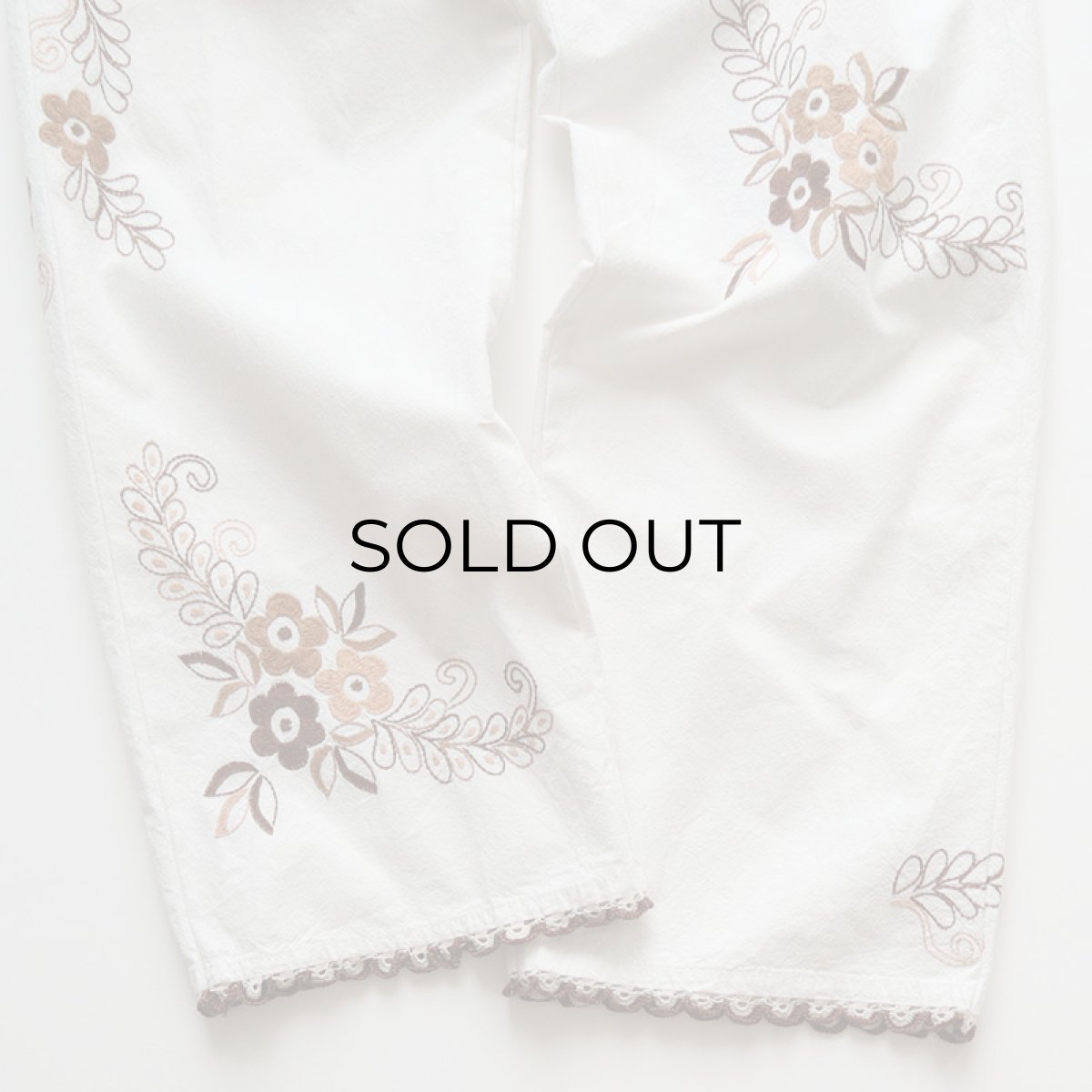 画像4: 【REMAKE】 VINTAGE EMBROIDERED CLOTH EASY PANTS (4)