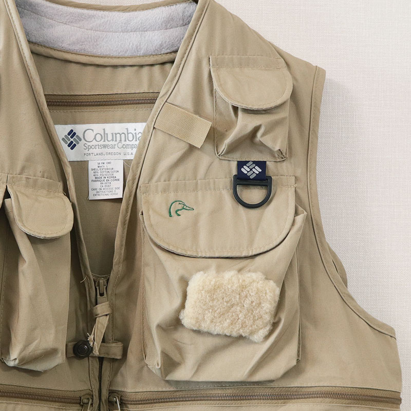 USED】 90's Columbia fishing vest 深いグリーンでファッションアイテムとしても 取り入れやすいColumbiaの�